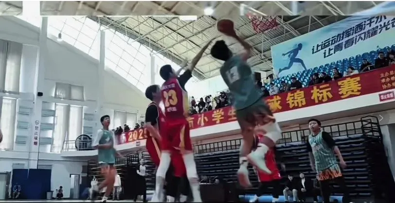 如何通过篮球训练和心理辅导提升自信_0